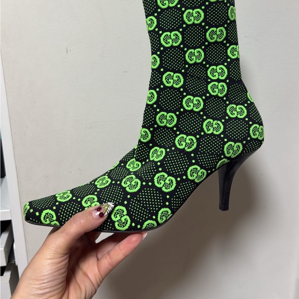Gucci Women's Black and Neon Green Heeled Boots LOGO